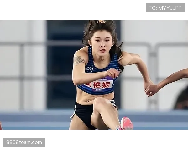 吴艳妮赛前涂睫毛膏上场，这姐是来比赛还是走红毯？